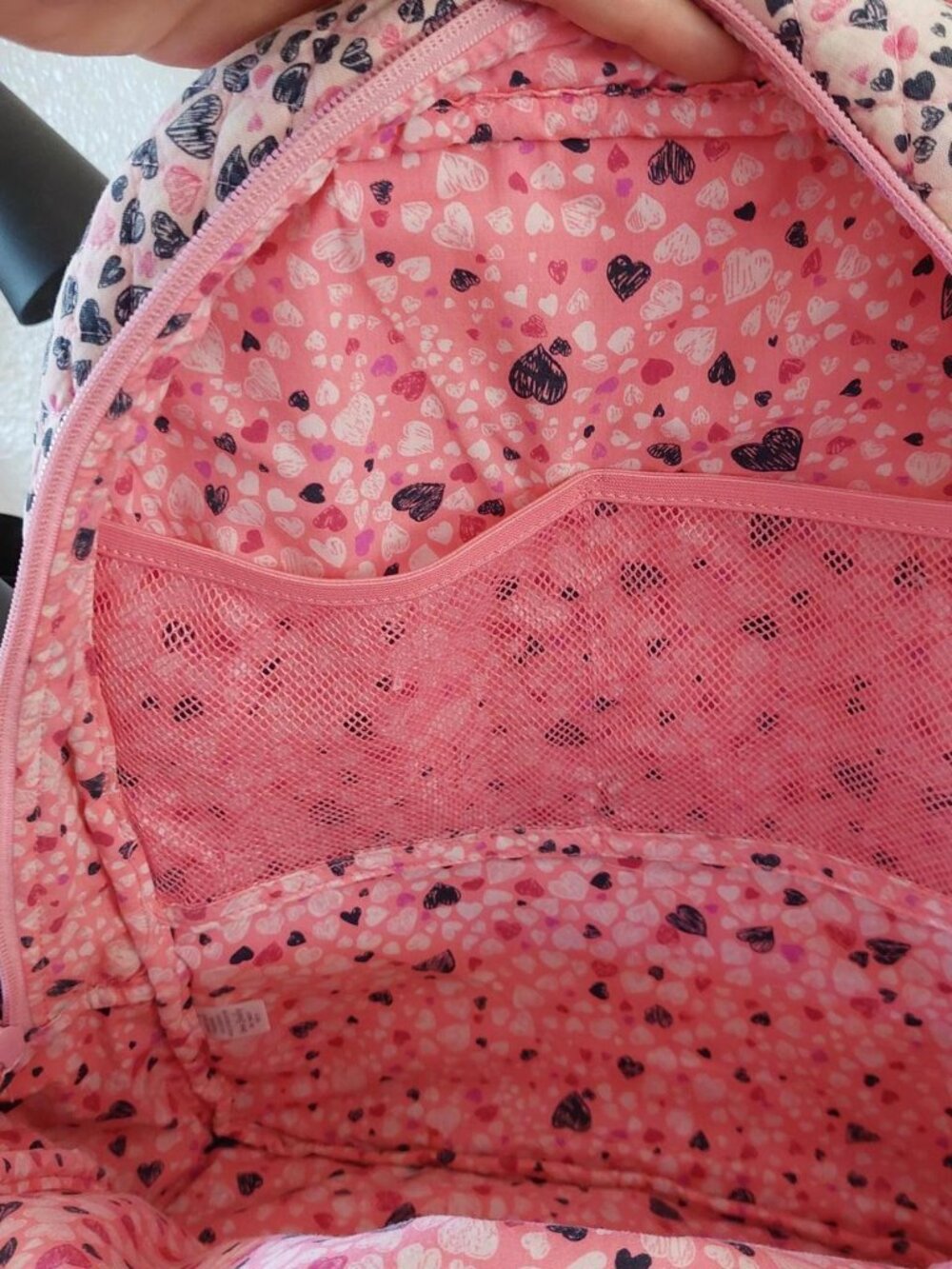 vera bradley love you lots backpack used Pink and black heart print backpack wit - Picture 8 of 8
